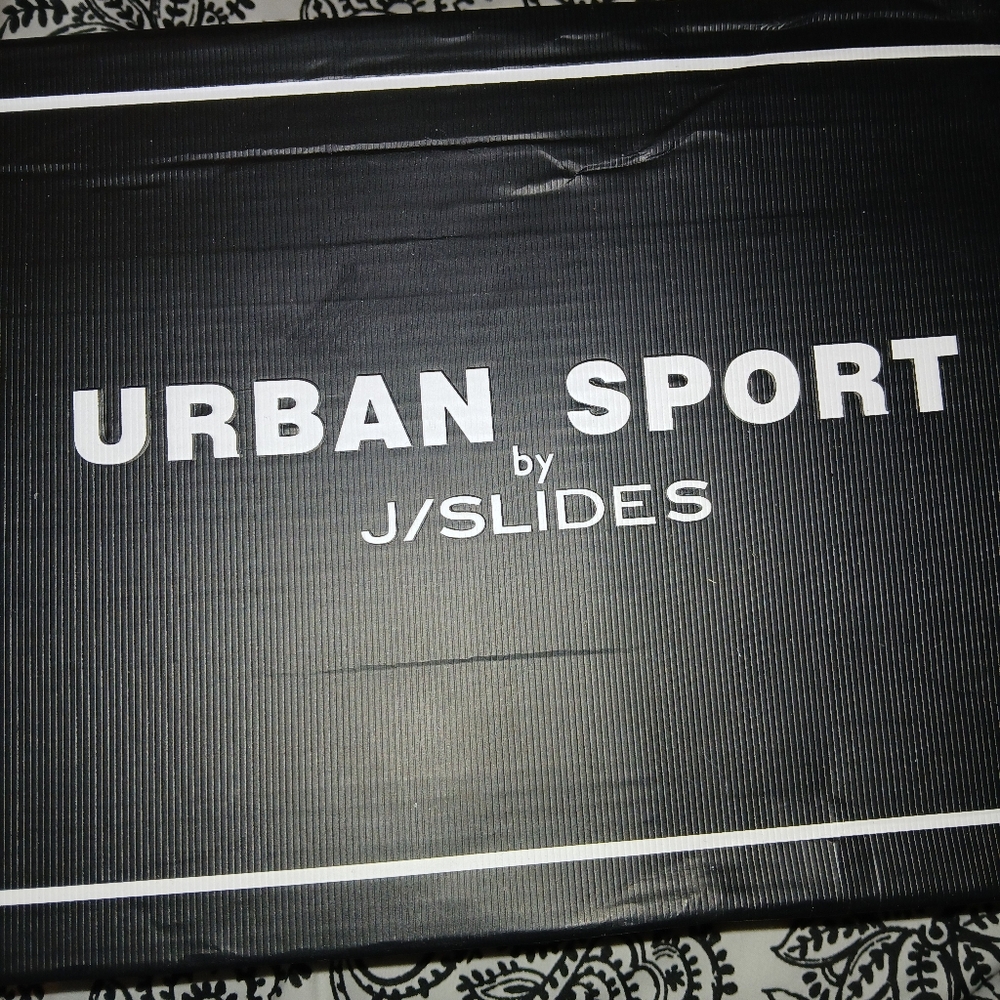 J Slides sneakers - Picture 4 of 4